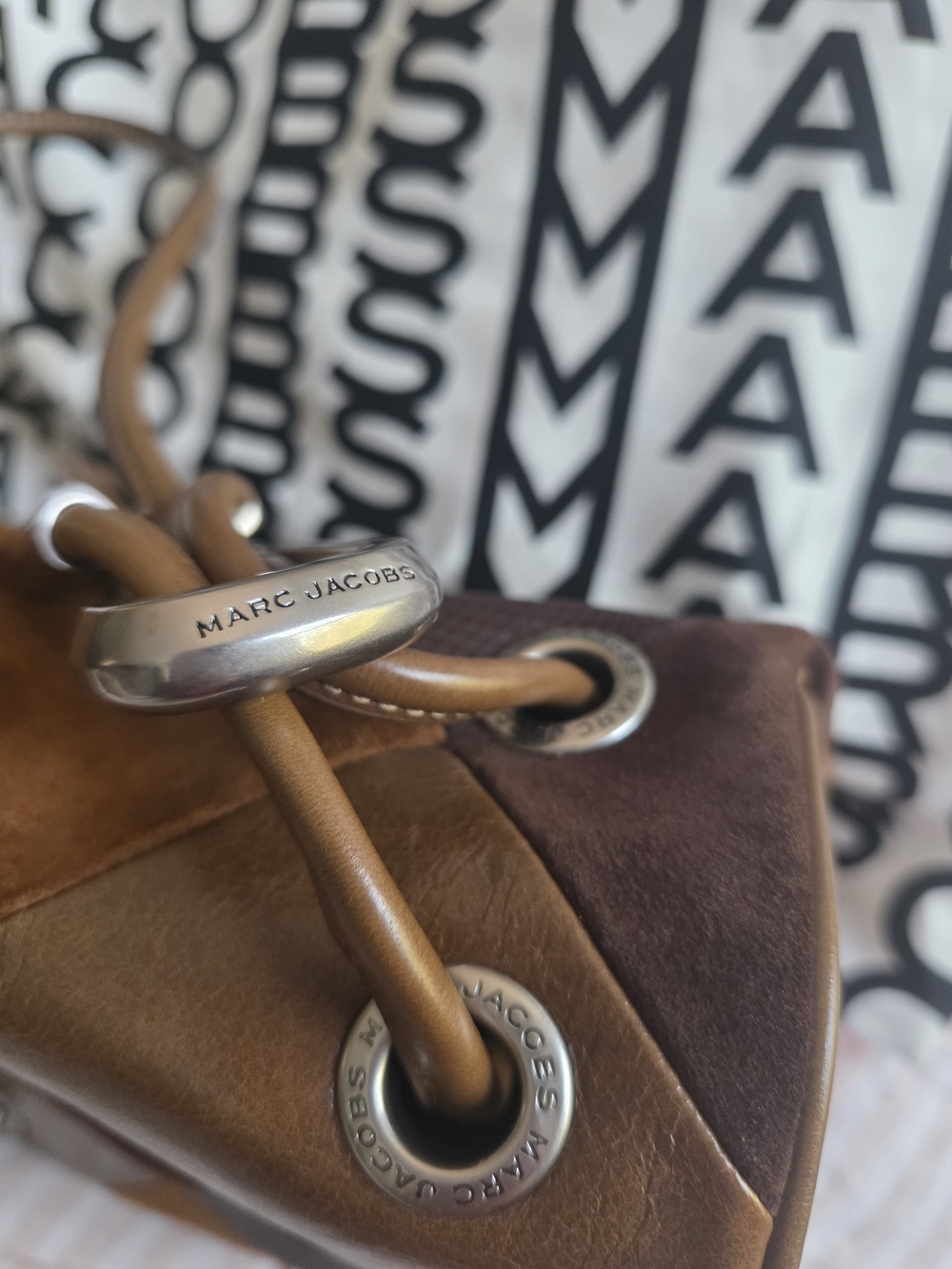 Marc Jacobs Patchwork Diamond-Panel Shoulder Bag in Brown Tones - Picture 2 of 11
